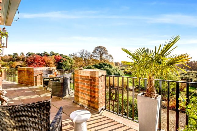 Kings Drive, Midhurst GU29 2 bed apartment for sale