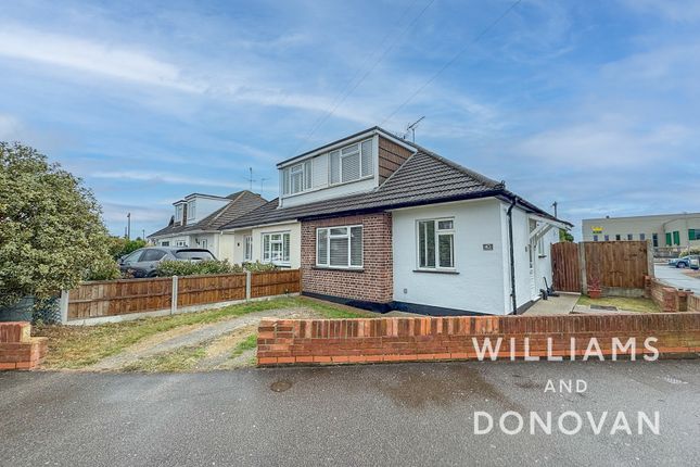 Spencer Gardens, Rochford 3 bed semi