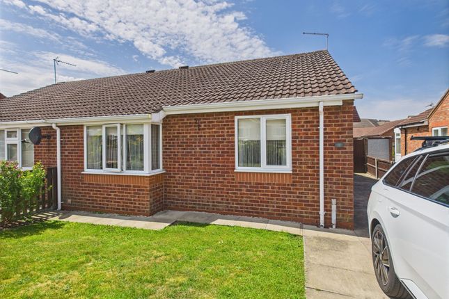 Tennyson Close, Market Rasen LN7 2 bed semi