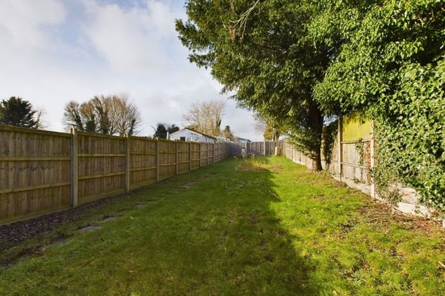 2 bedroom detached house for sale