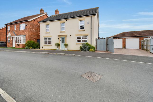 4 bed detached house