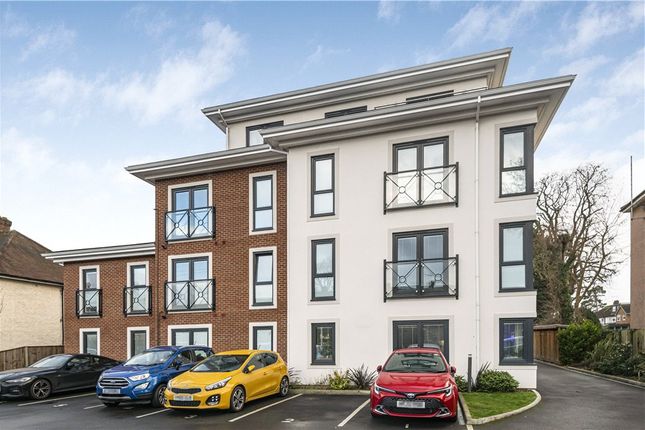 Church Road, Surrey KT15 2 bed apartment for sale