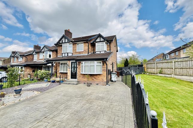 Arundel Grange, Simmondley, Glossop 4 bed detached house for sale