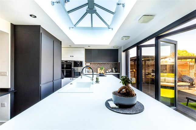 4 bedroom semi-detached house for sale