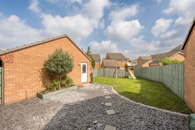 Field Sidings Way, Kingswinford, DY6 7AR 4 bed detached house for sale