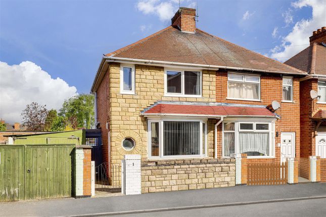 2 bedroom semi-detached house for sale