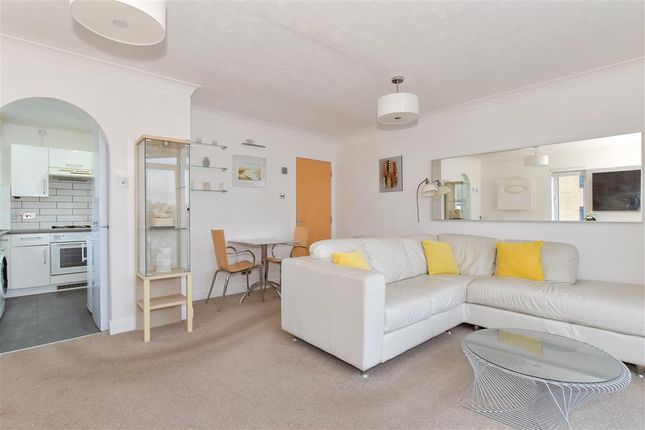 2 bed flat