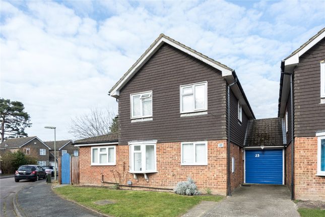 4 bedroom link detached house for sale
