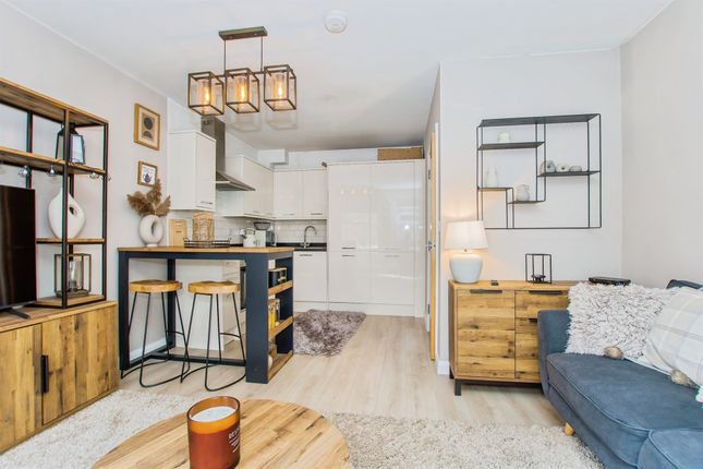 1 bedroom flat for sale