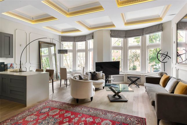 Embankment Gardens, London, SW3 1 bed apartment for sale