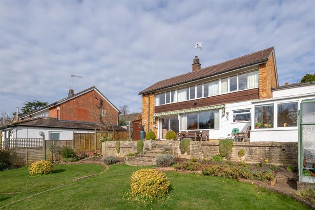 3 bed detached house