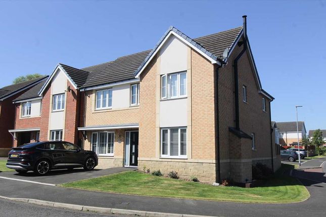 4 bed detached house