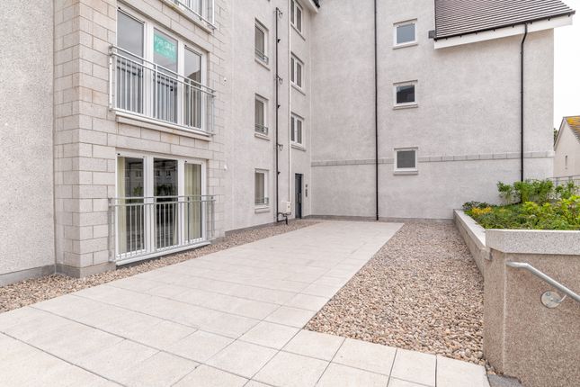 2 bed flat
