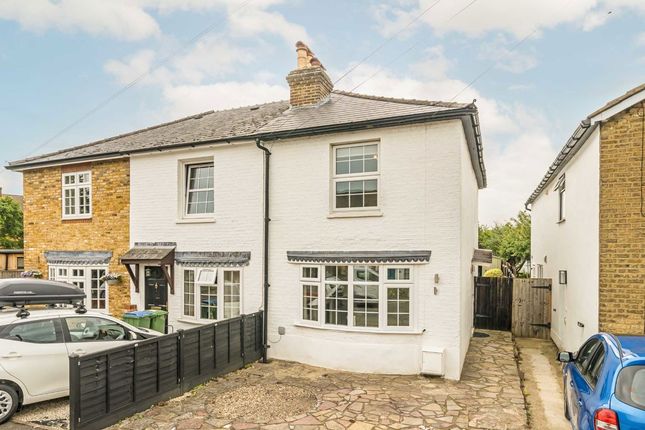 Spreighton Road, West Molesey KT8 2 bed house for sale