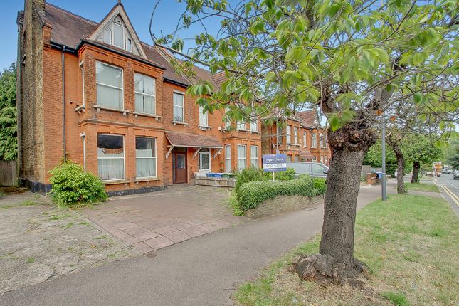 5 bedroom semi-detached house for sale