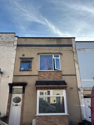 4 bed terraced house