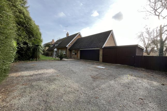 6 bed detached house