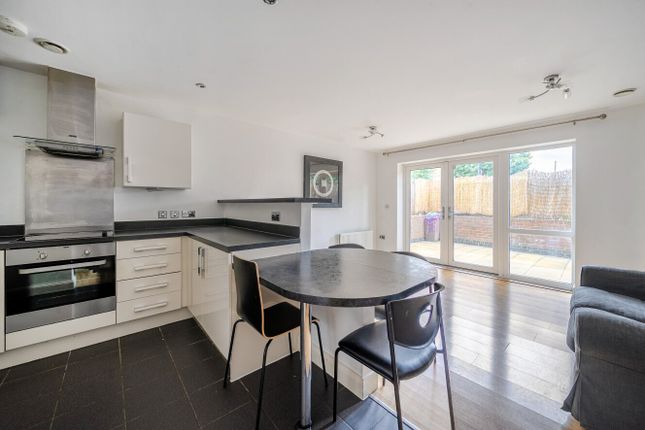 2 bed flat