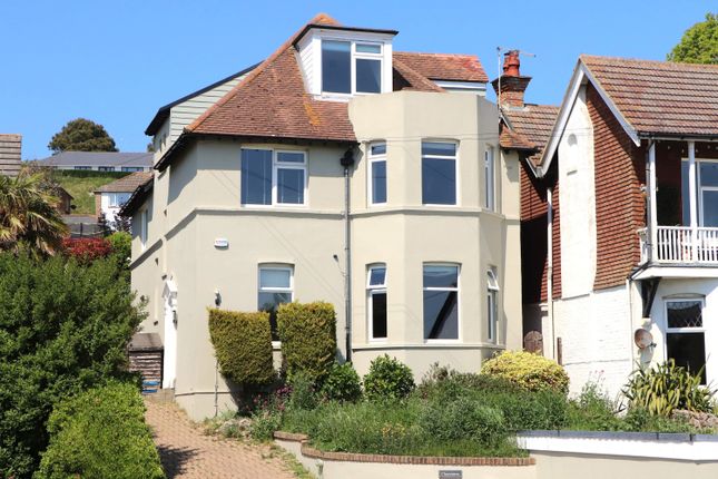 Cliff Road, Hythe, CT21 5 bed detached house for sale