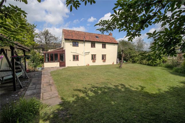 4 bed detached house