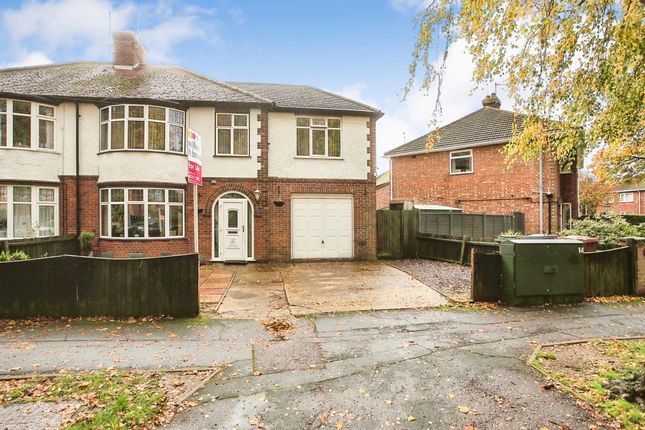 5 bedroom semi-detached house for sale