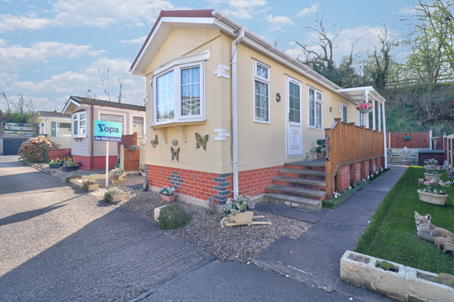 2 bedroom park home for sale