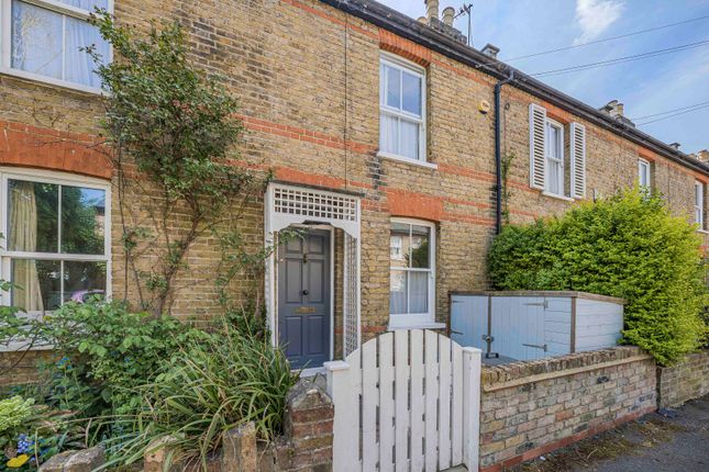 Evelyn Road, Richmond 2 bed terraced house for sale
