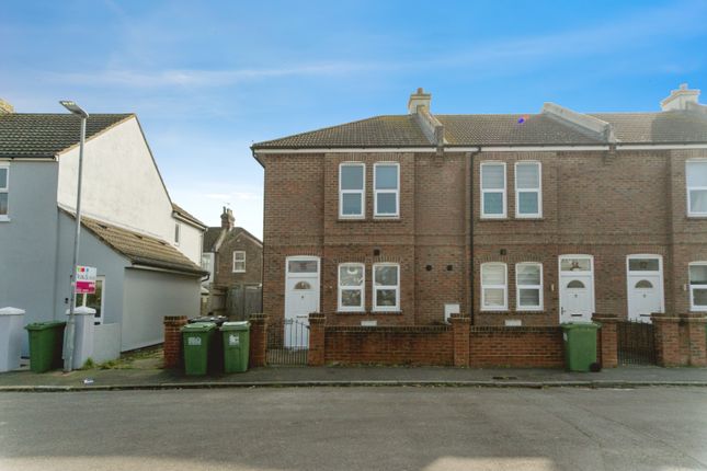 3 bed end terrace house