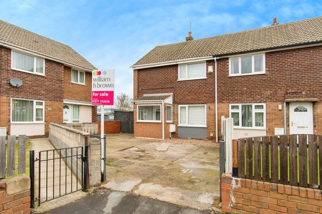 2 bedroom semi-detached house for sale