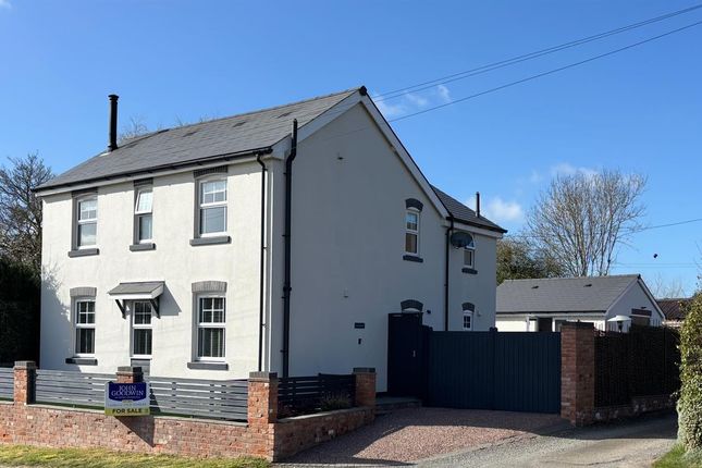 4 bed detached house