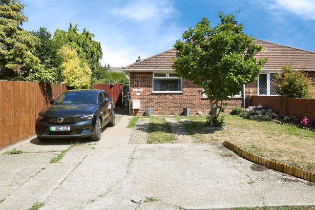 2 bedroom semi-detached bungalow for sale