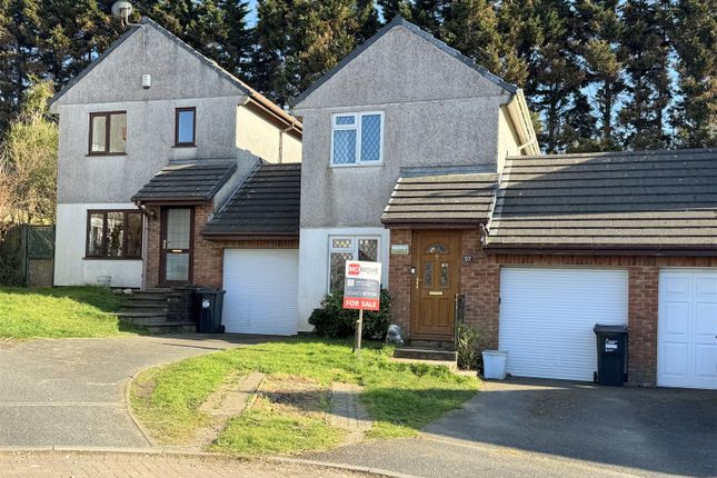 2 bedroom link detached house for sale