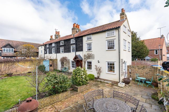 St. Andrew Street, Hertford SG14 3 bed semi