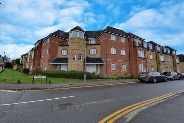 Wellsfield, Hertfordshire WD23 2 bed apartment for sale