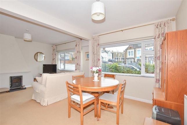 2 bed bungalow