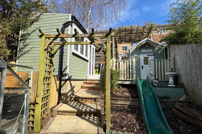 3 bed semi-detached house