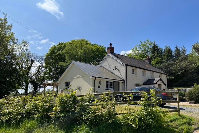 Esgardawe, Llandeilo, SA19 3 bed property with land for sale