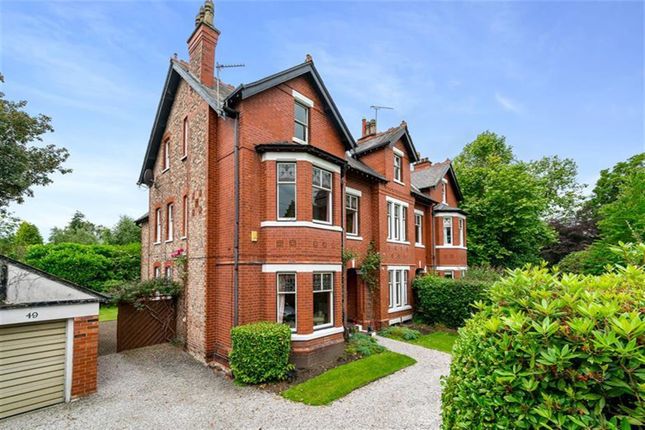 6 bedroom semi-detached house for sale