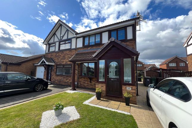 Martingale Way, Droylsden... 3 bed semi