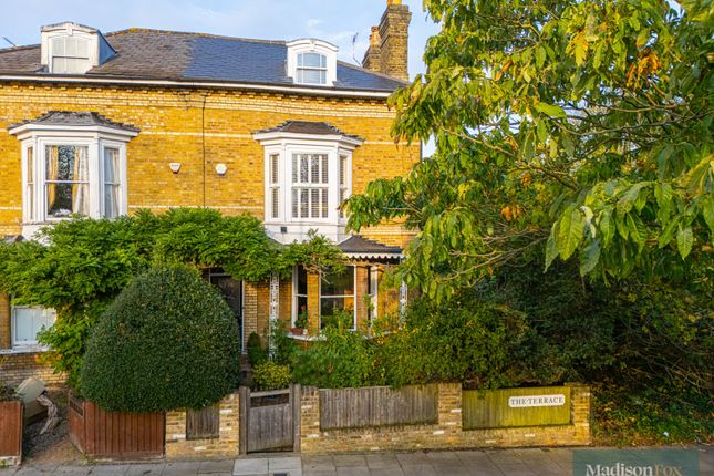 The Terrace, Woodford Green IG8 5 bed semi