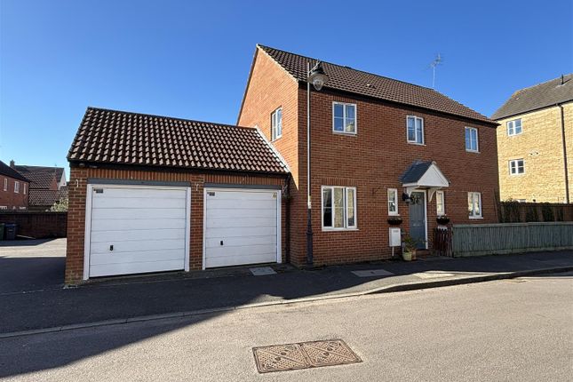 4 bed detached house
