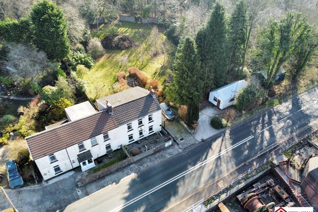 Crynant, Neath, West Glamorgan, SA10 8SL 4 bed semi