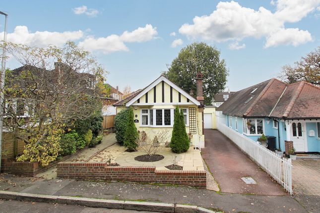 Knighton Close, Woodford Green 2 bed detached bungalow for sale