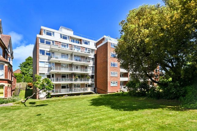 Selwyn Road, Eastbourne 1 bed flat for sale