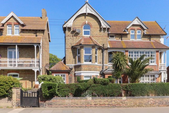 Westgate Bay Avenue, Westgate, CT8 1 bed flat for sale