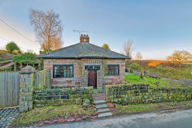 2 bedroom detached bungalow for sale