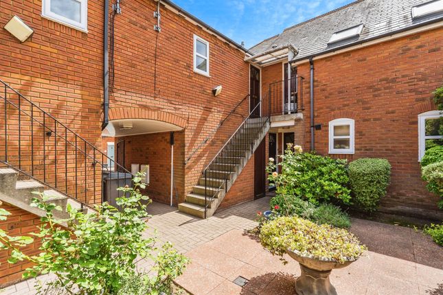 1 bed flat
