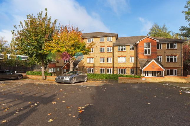 1 bedroom ground floor flat for sale