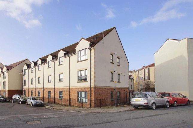 3 bedroom maisonette for sale