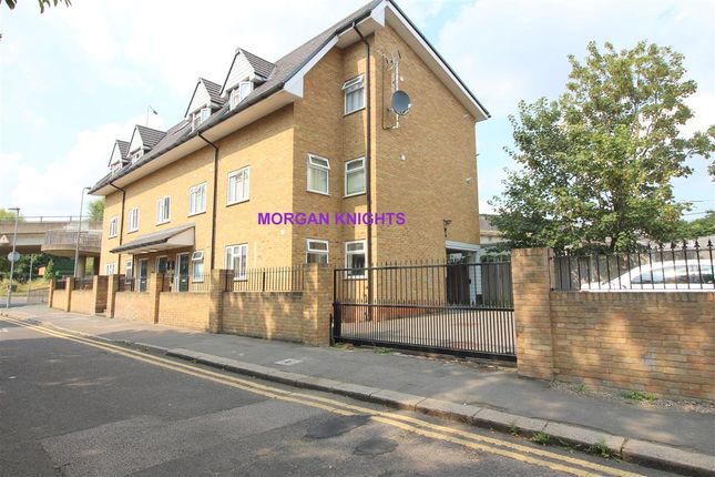 2 bed flat